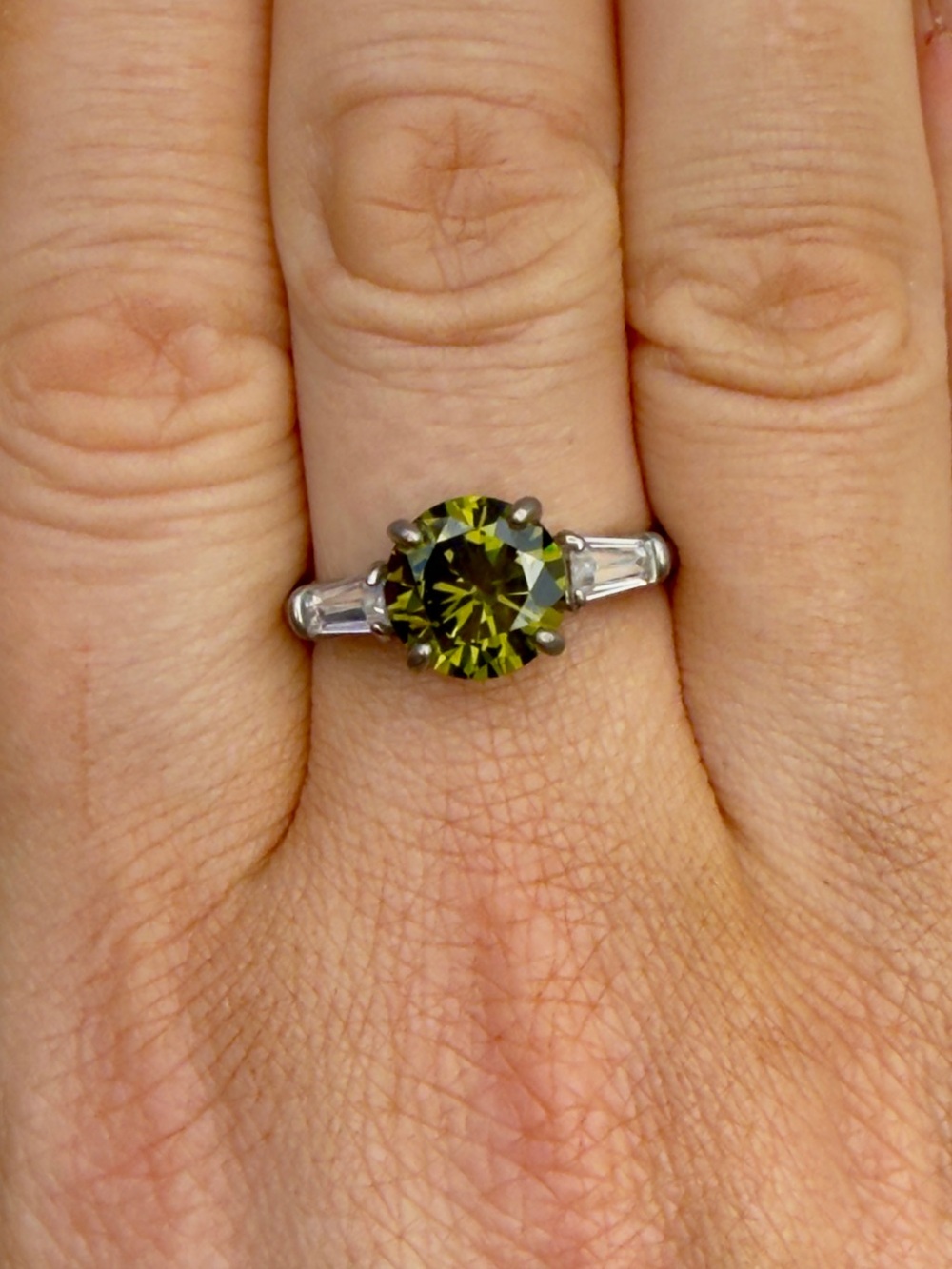 Vintage Olive Green Crystal Ring | Silver Tone | Size 7